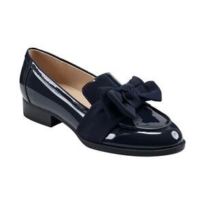 Bandolino dark blue patent loafers with bow. Size 9.5. NWT